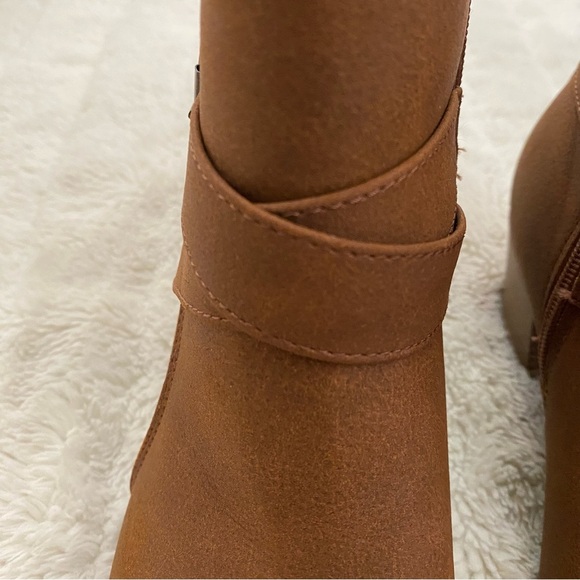 Maurices SuperCush Brown Tan Ankle Boot Booties with Buckle Accent Boho Size 7.5 - Picture 4 of 15